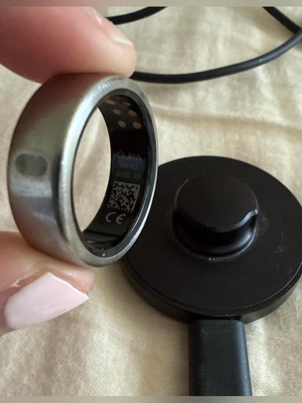 Oura Black USB Charging Dock